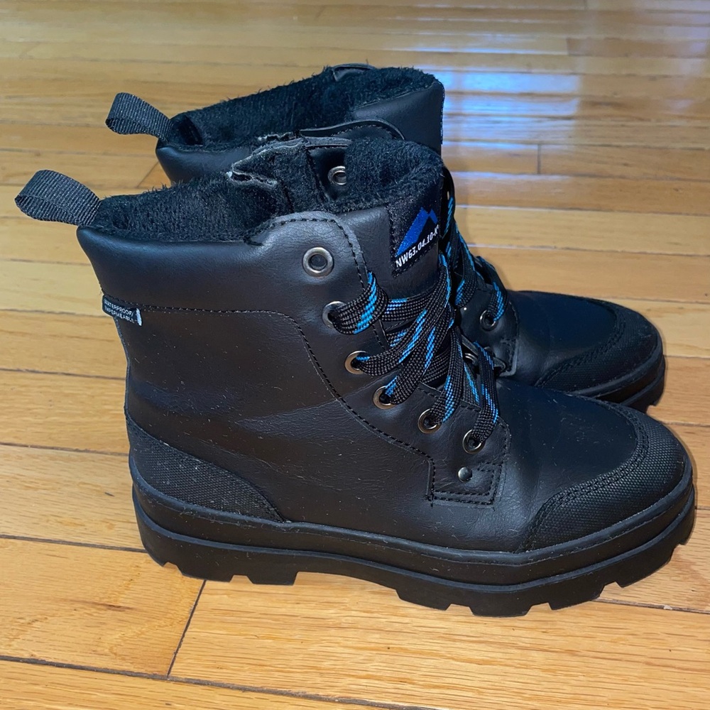 H&M BOOTS SZ 2.5